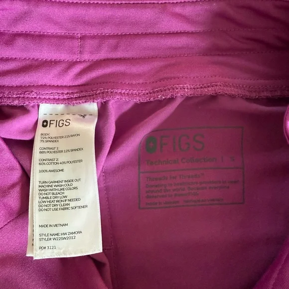 FIGS Small HW Zamora- Bright Fuchsia - Picture 3 of 3